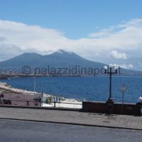 vista su via Nazario Sauro e sul Vesuvio