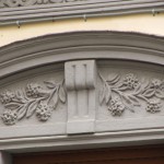 via Solimena 9 - architrave